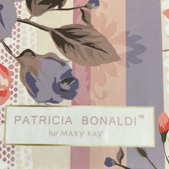 Mary Kay Patricia Bonaldi Into the Garden Lip & Eye Color Compact - Picture 9 of 10